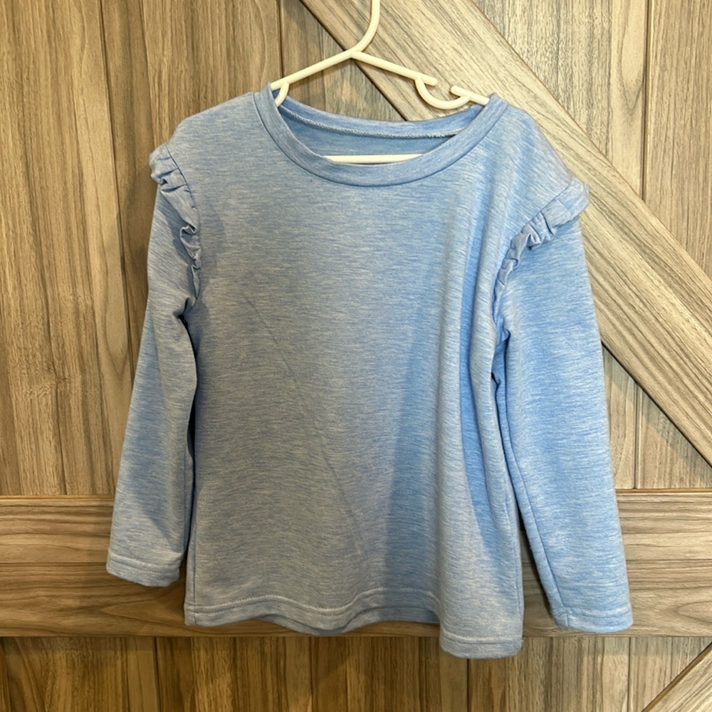Girl’s Amazon Sweatsuit, Size 6-7, Never Worn!